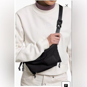 NWOT The North Face BLACK NEVER STOP LUMBAR PACK O/S